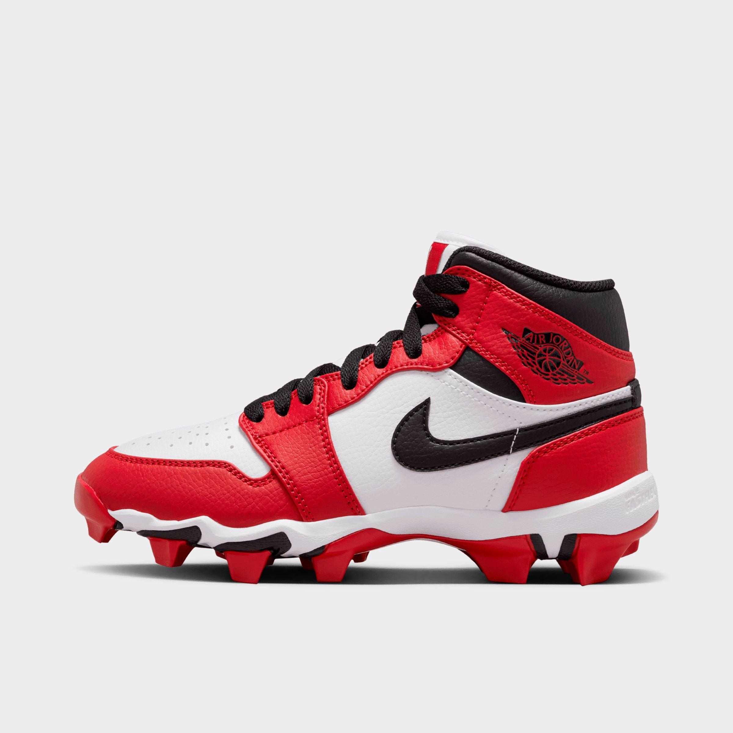 Air Jordan Retro 1 Mid Cleats