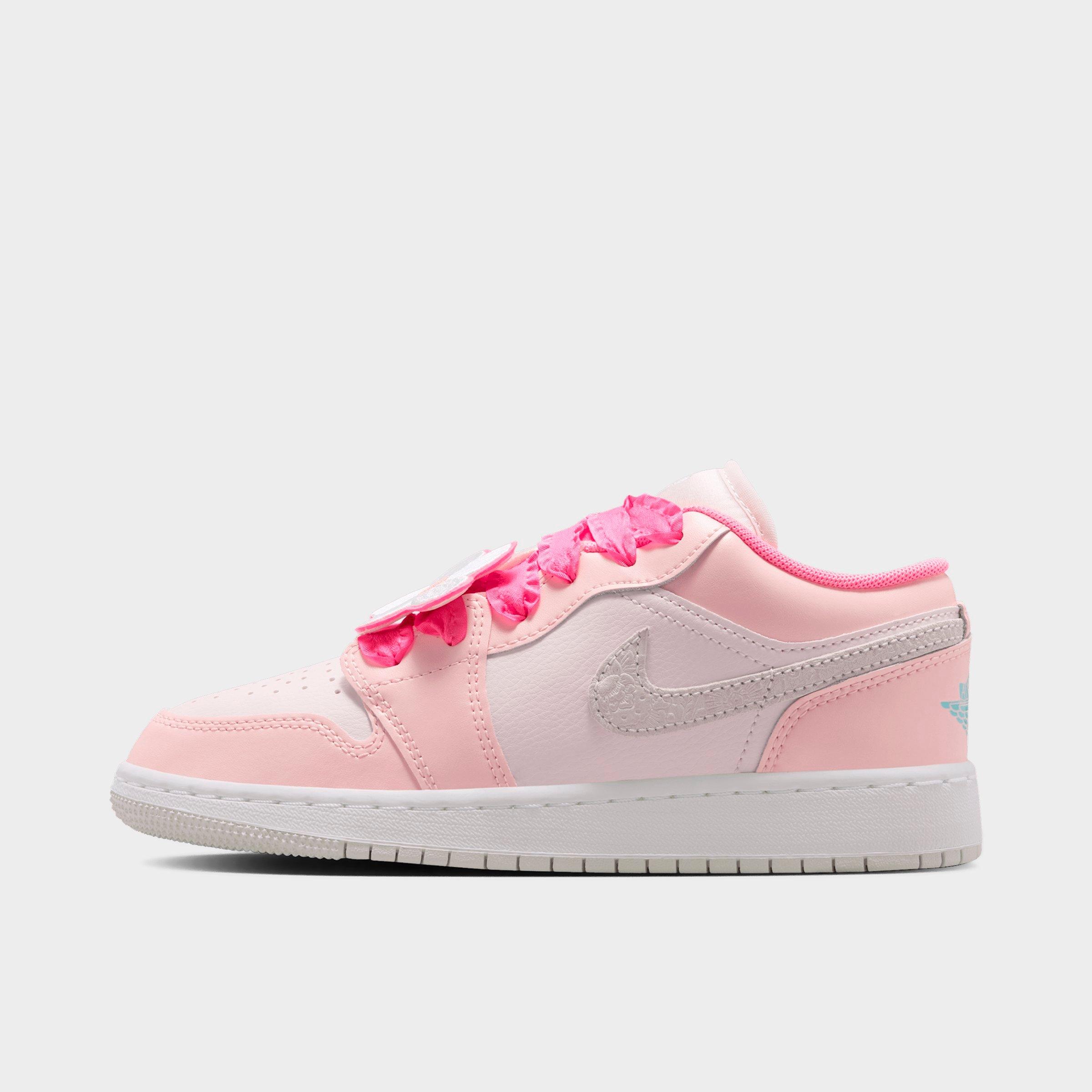 Air Jordan Retro 1 Low SE Casual Shoes