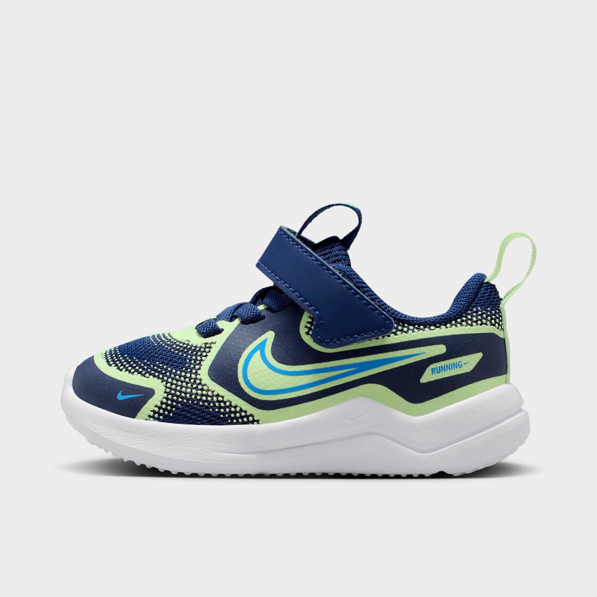 Nike Cosmic Runner Stretch Lace Casual Shoes