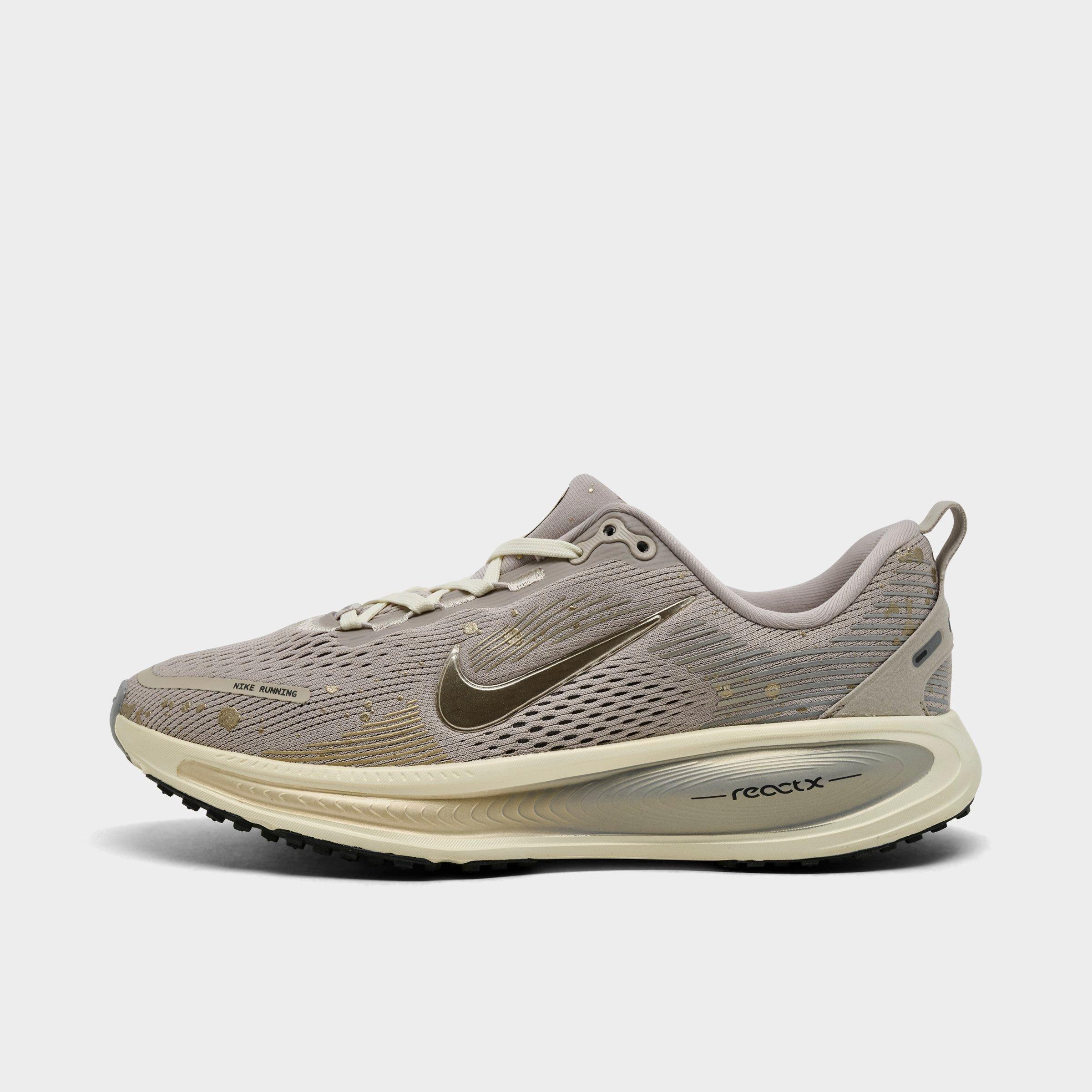 Nike Vomero 18 Running Shoes