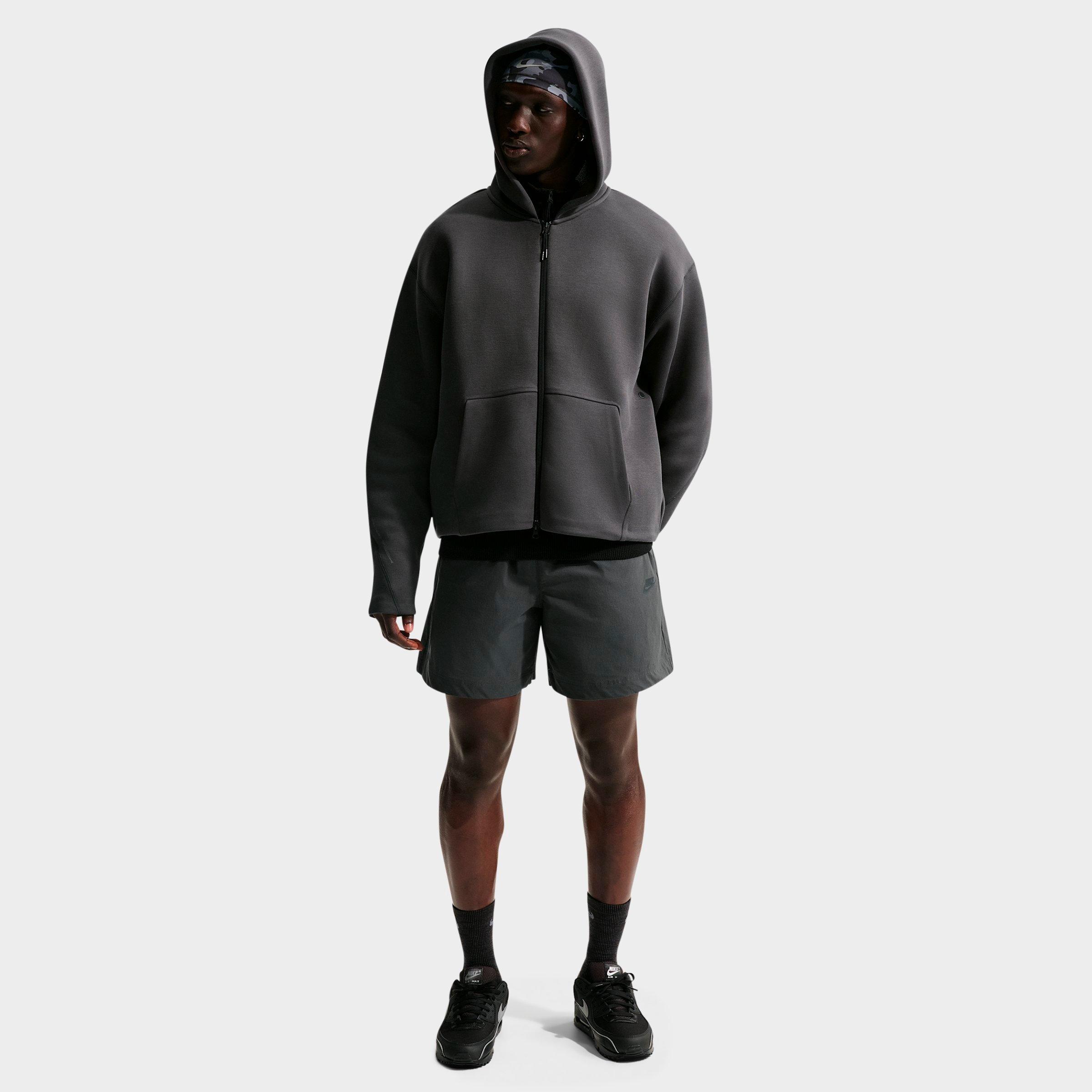 Nike Tech 6" Woven Shorts