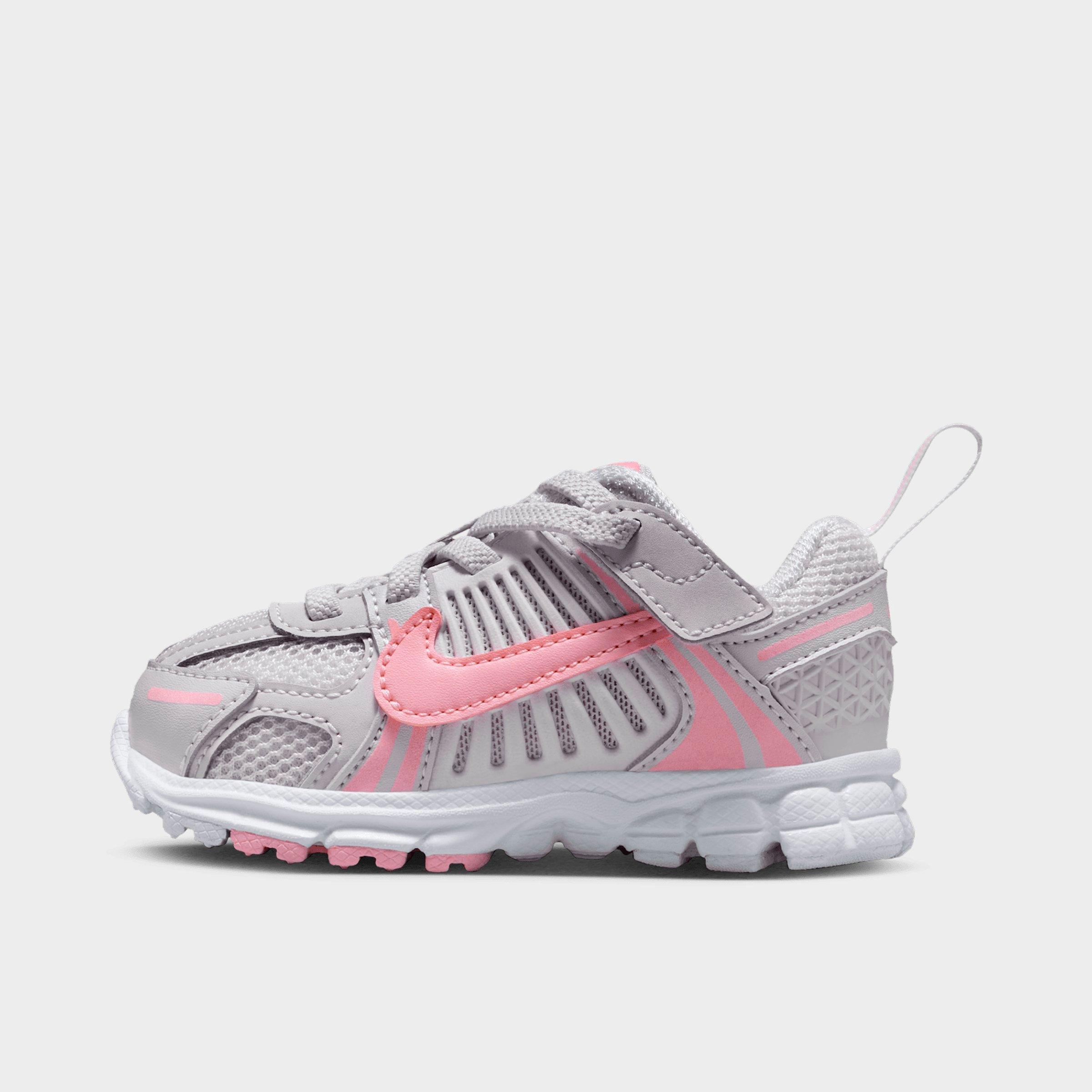 and Nike Vomero 5 Stretch Lace Casual Shoes