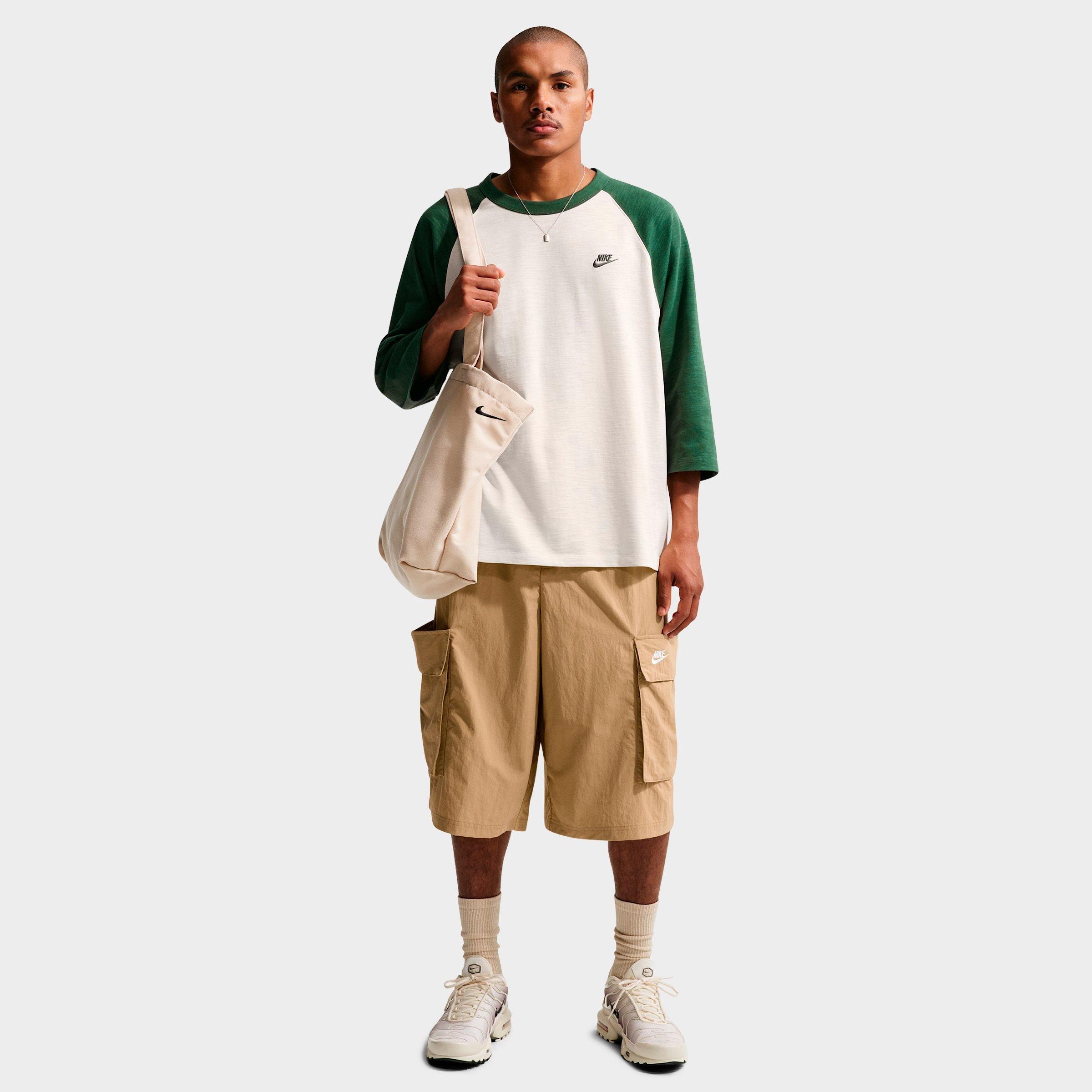Nike Sportswear Club Three Quarter-Sleeve Raglan Top