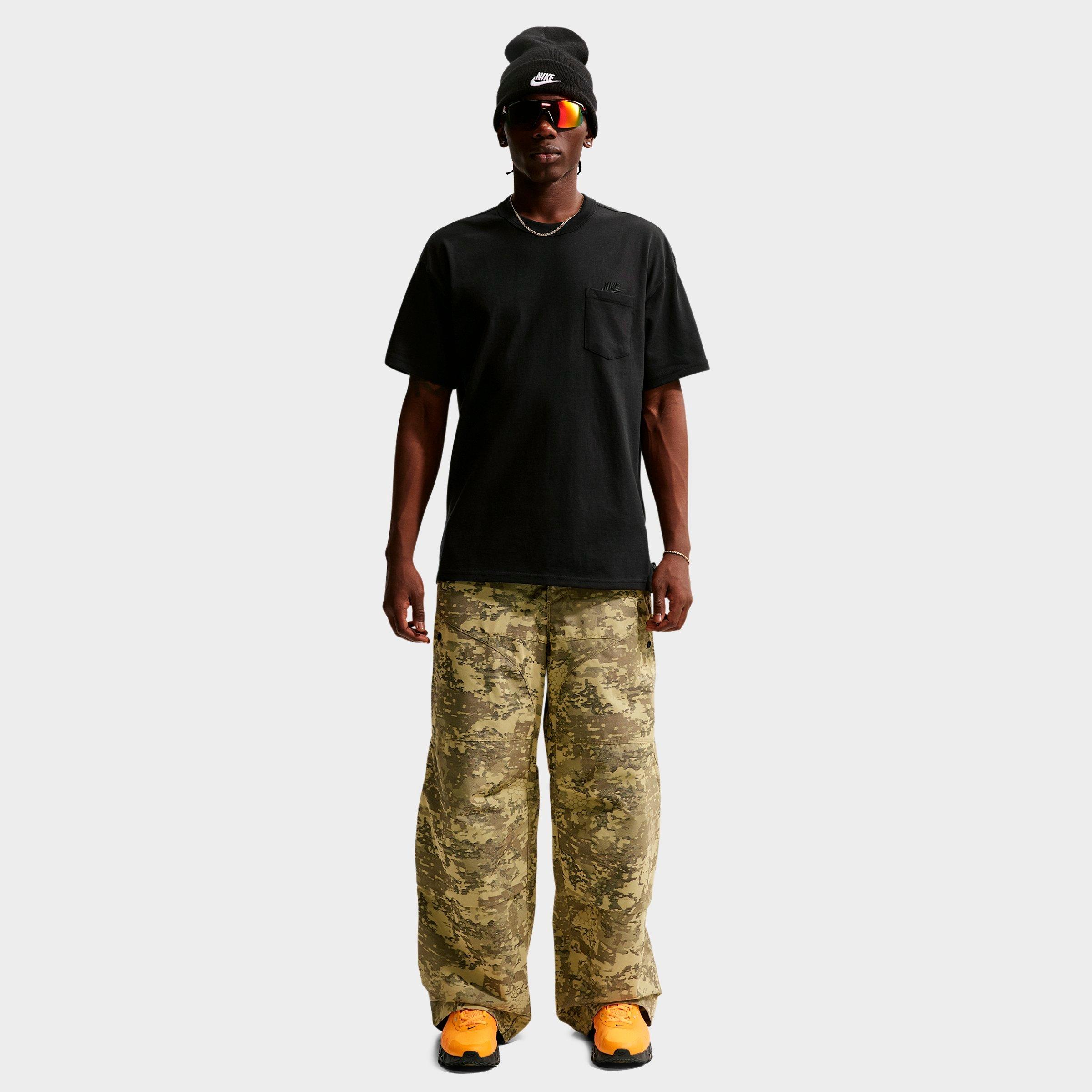 Nike Sportswear Premium Essentials Futura Pocket T-Shirt