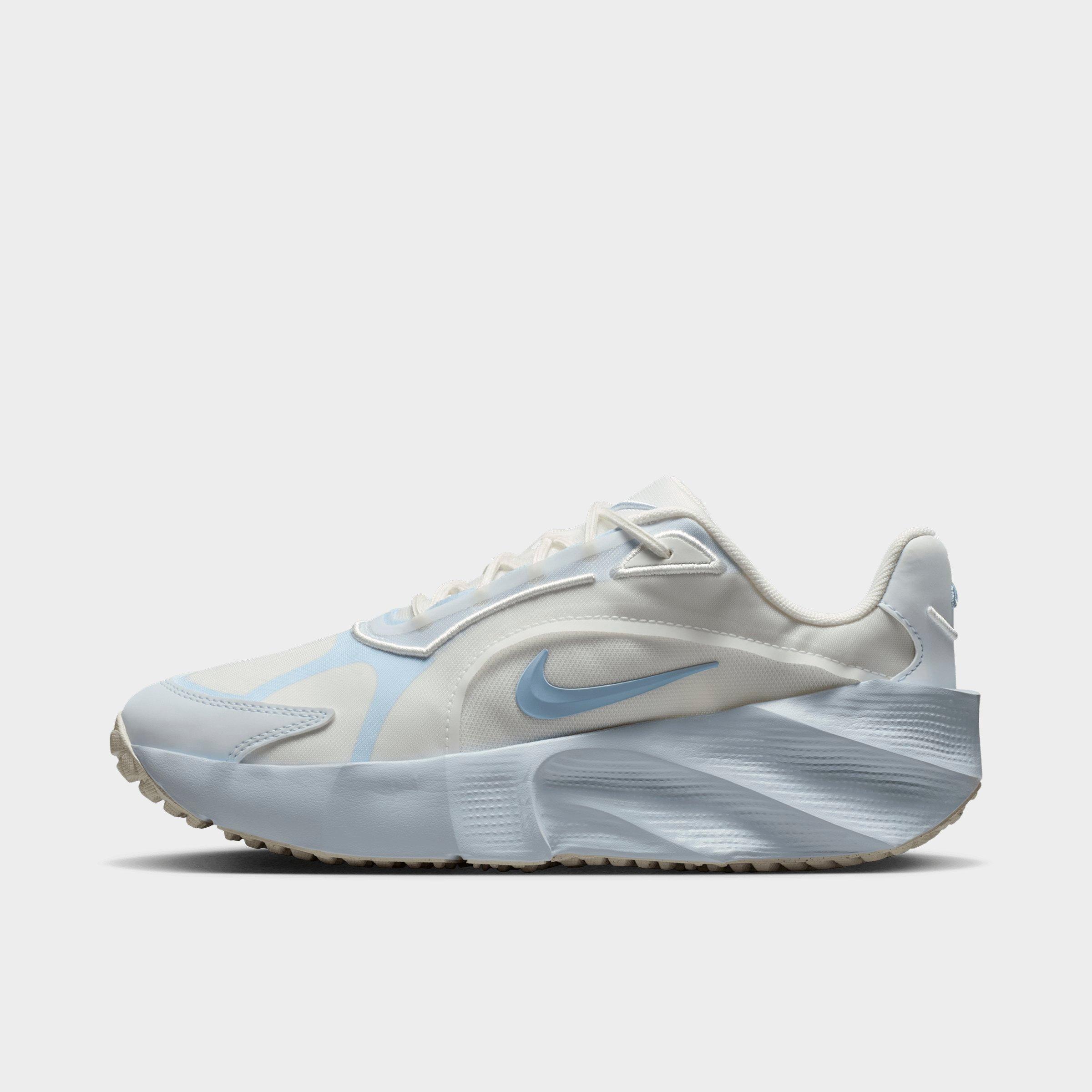 Nike Aura Edge Casual Shoes
