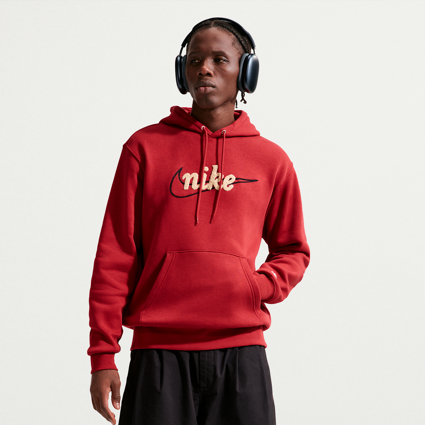 Nike Sportswear Club Chenille Script Pullover Fleece Hoodie