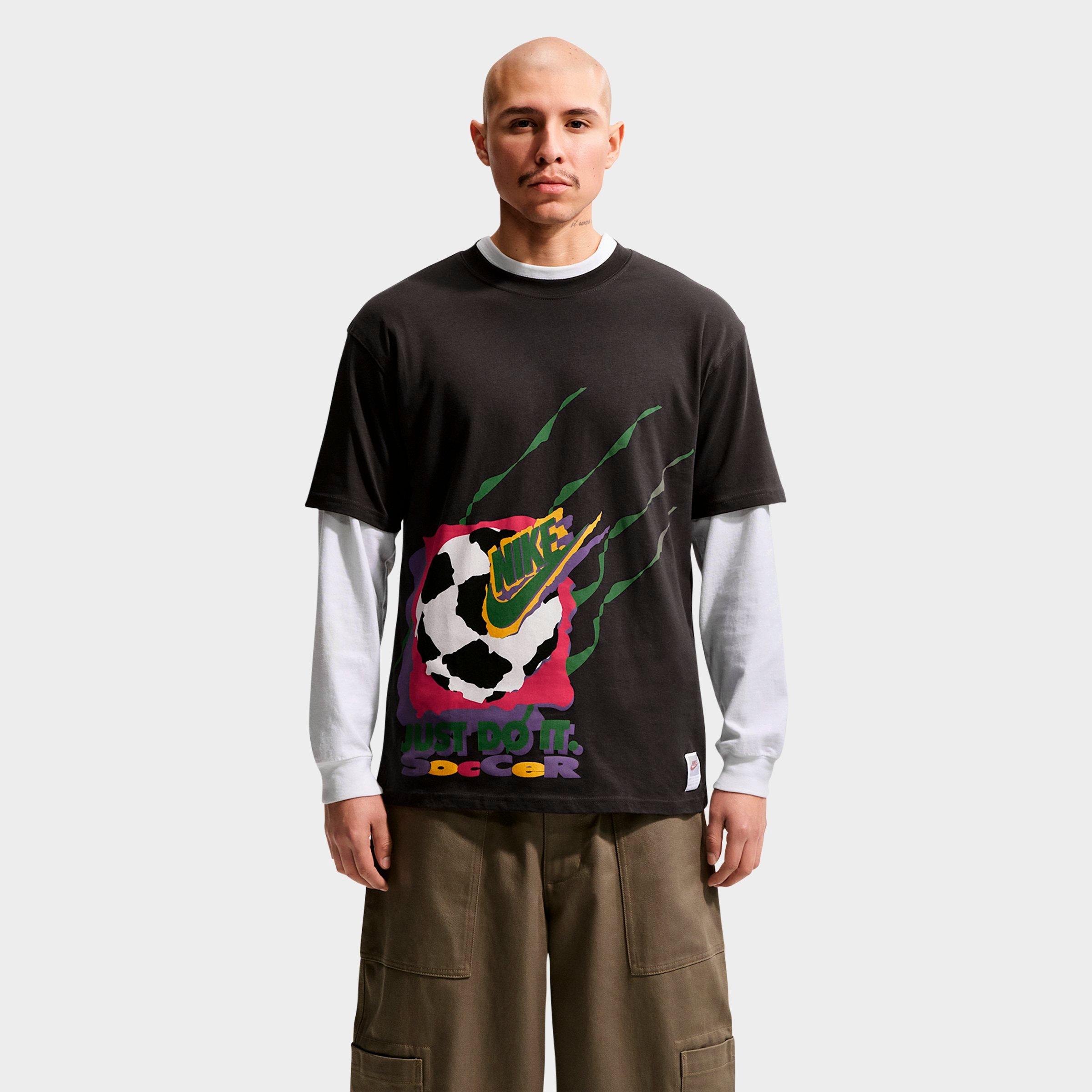 Nike Sportswear Soccer DNA Retro Graphic T-Shirt