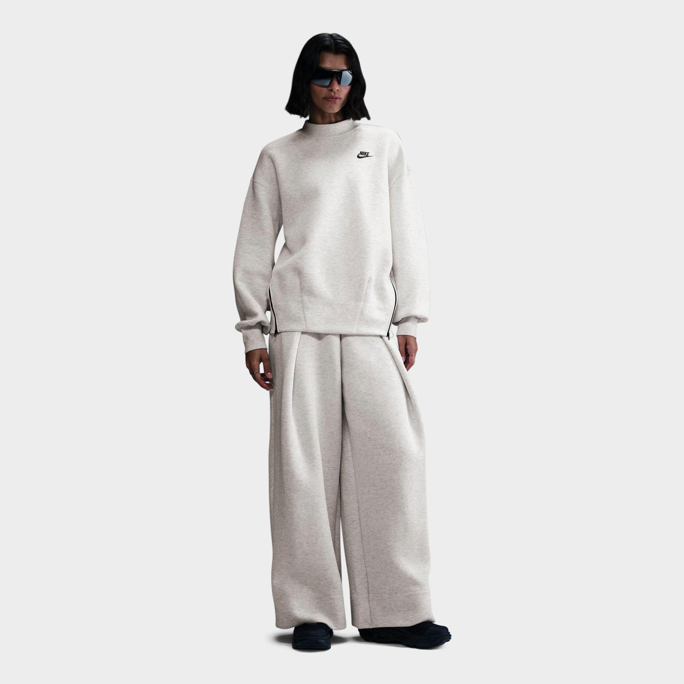 Nike Sportswear Tech Fleece Oversized Crewneck Sweatshirt