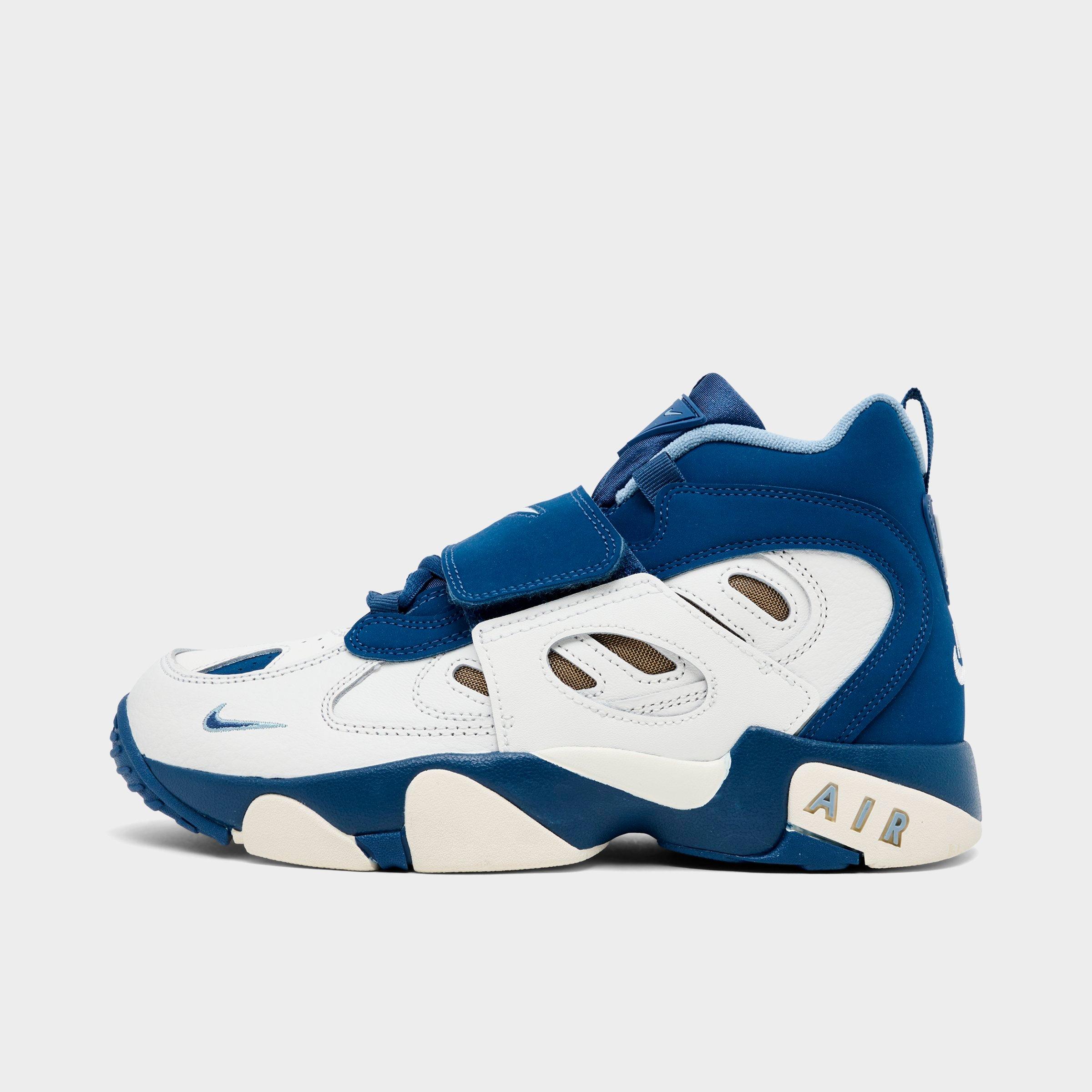 Nike Diamond Turf 2 Casual Shoes