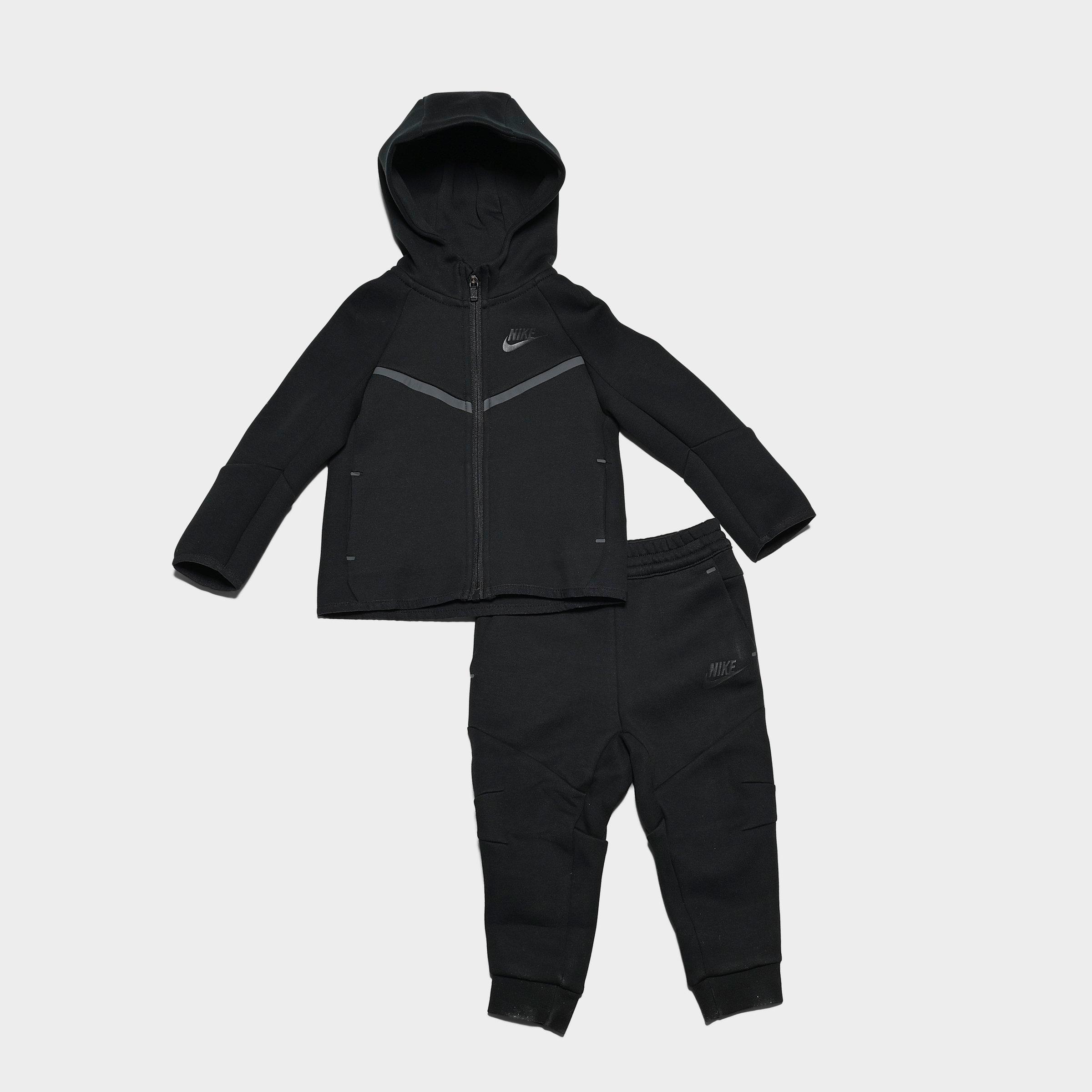 Nike Tech Fleece Full-Zip Set