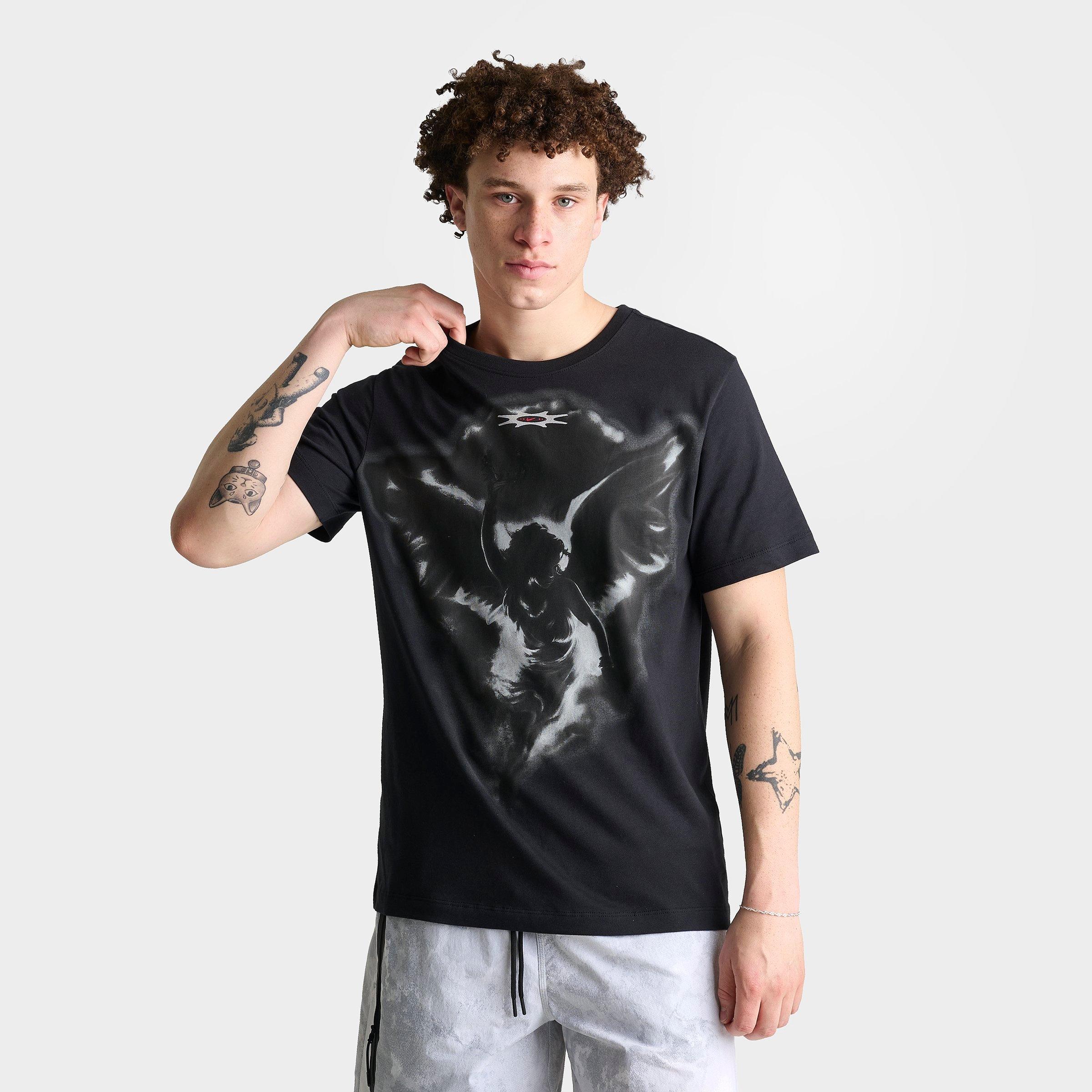 Nike Sportswear Wreath Graphic T-Shirt