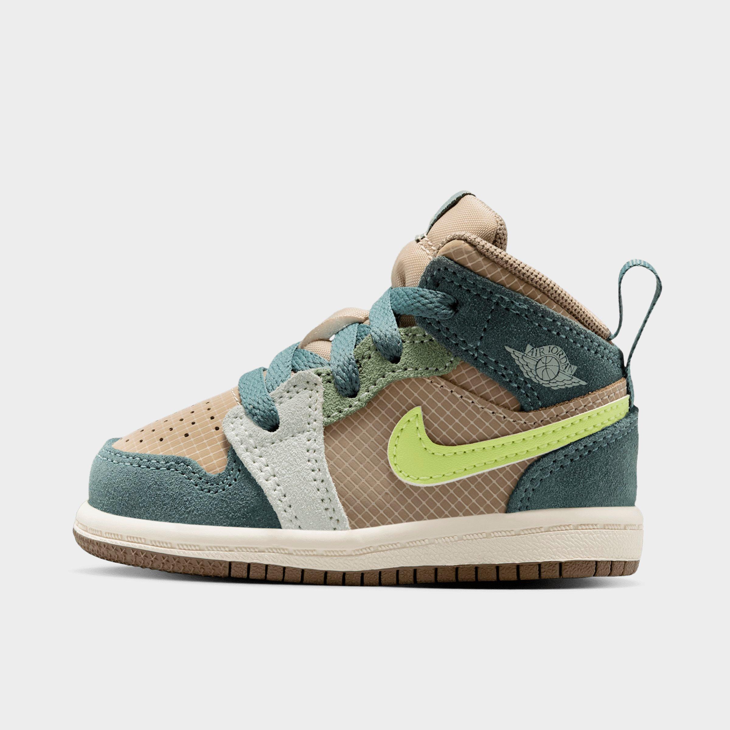 Air Jordan Retro 1 Mid SE Casual Shoes