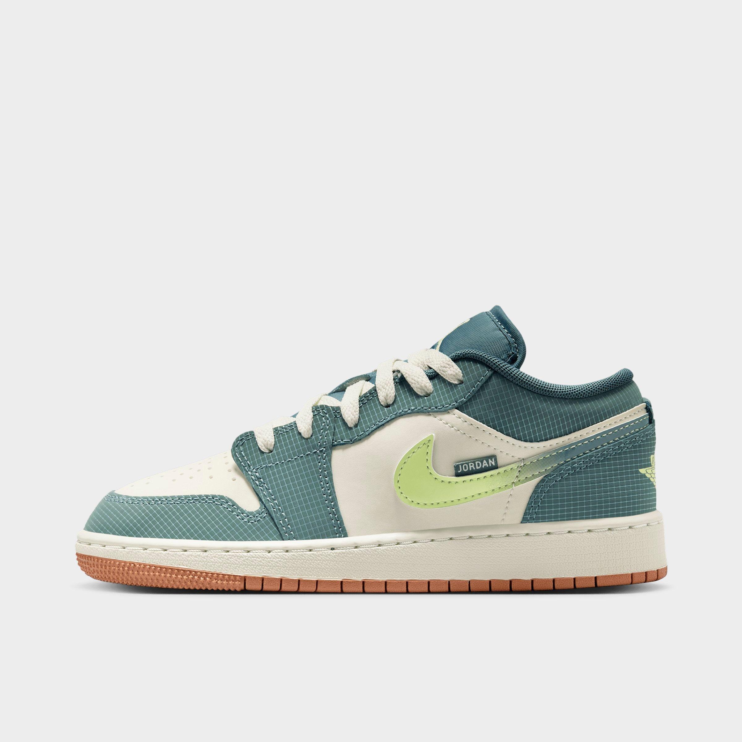 Air Jordan Retro 1 Low SE Casual Shoes