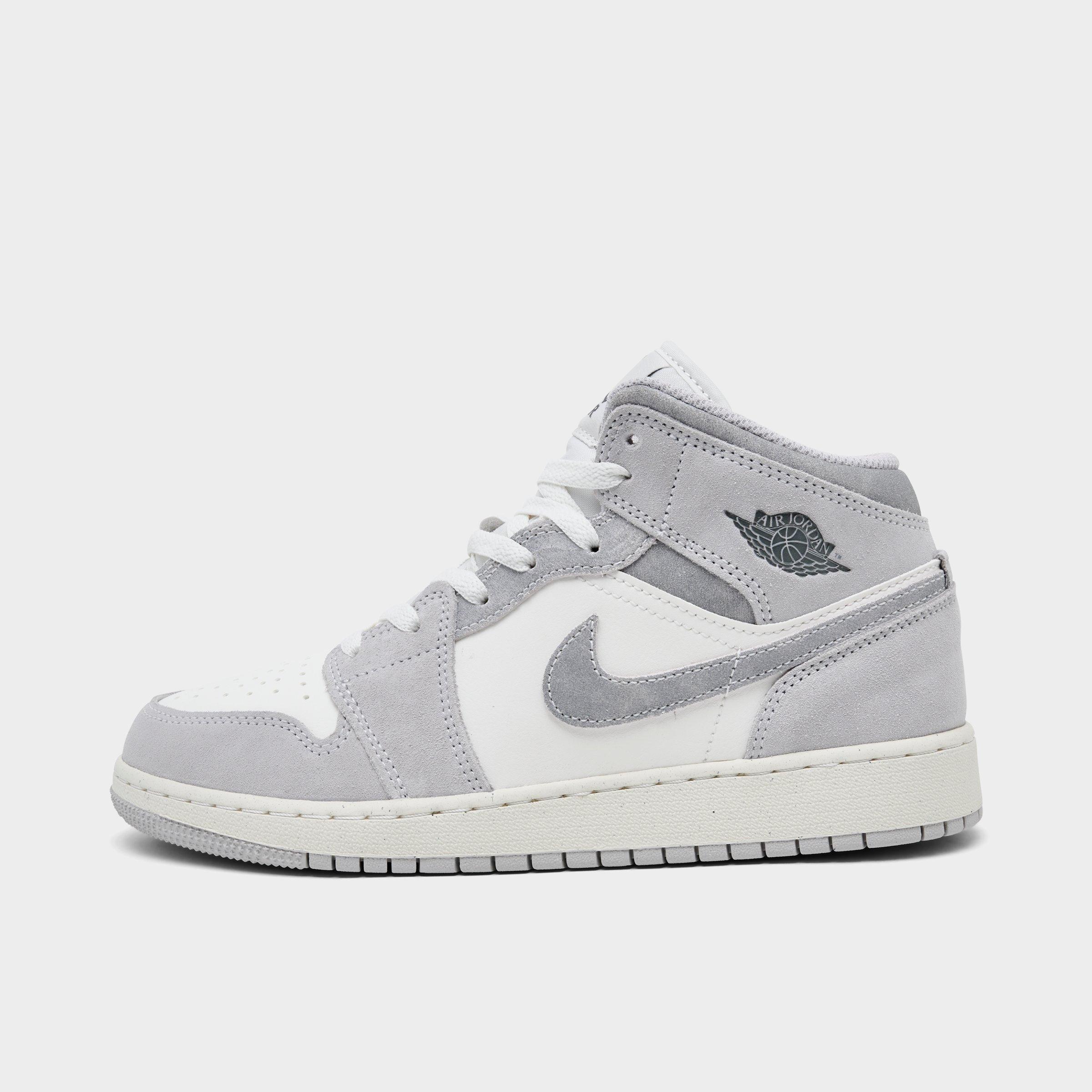 Air Jordan Retro 1 Mid SE Casual Shoes
