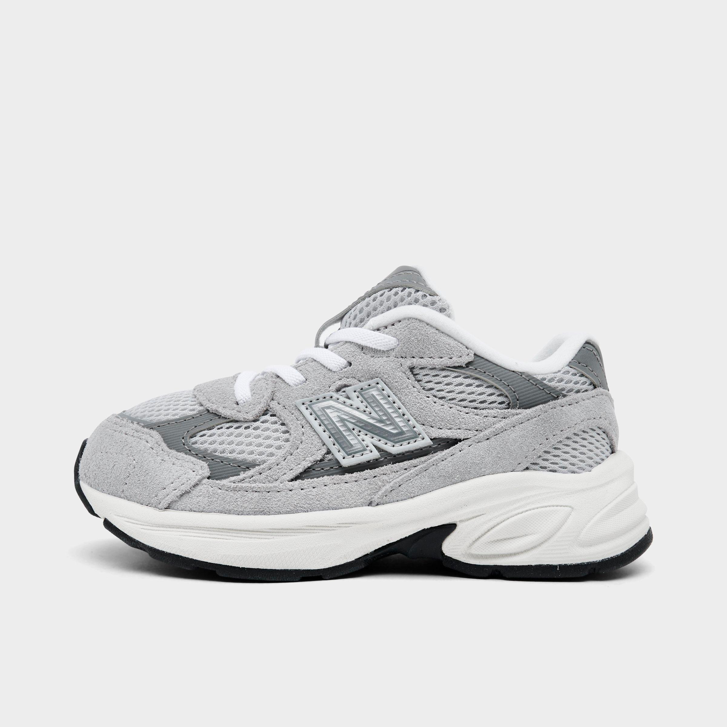 New Balance 2010 Stretch Lace Casual Shoes