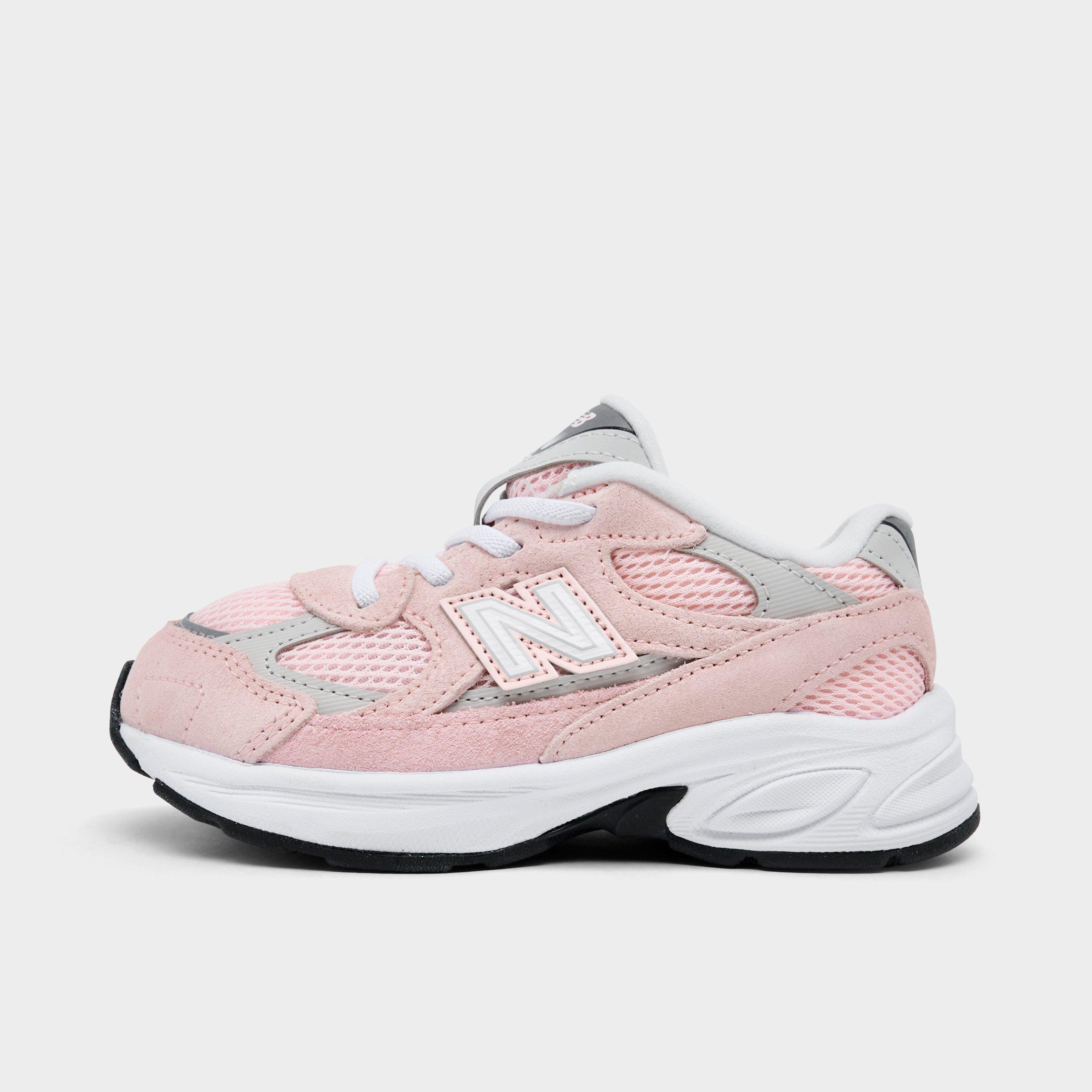 New Balance 2010 Stretch Lace Casual Shoes
