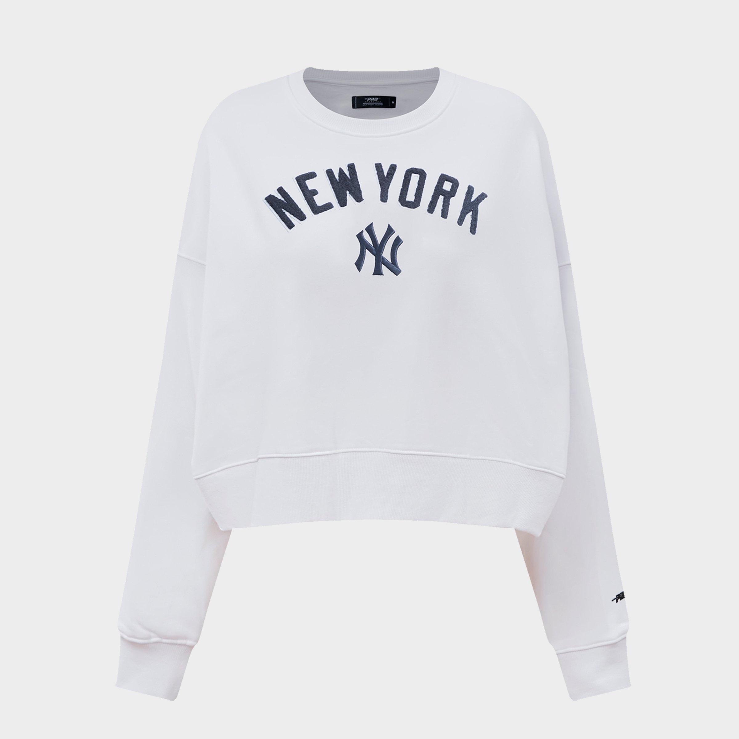 Pro Standard New York Yankees MLB Classic Fleece Crewneck Sweatshirt