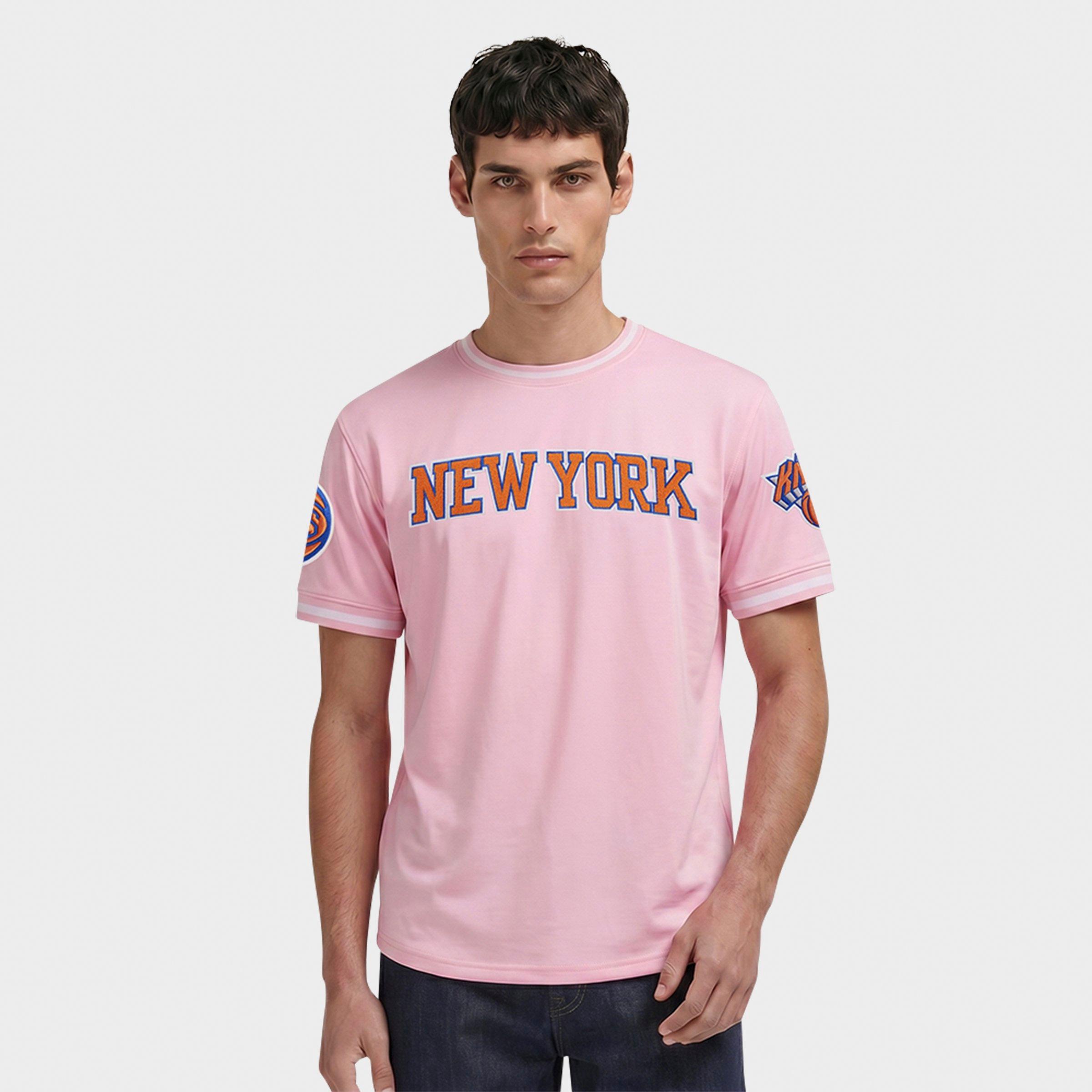 Pro Standard New York Knicks NBA Classic Chenille T-Shirt