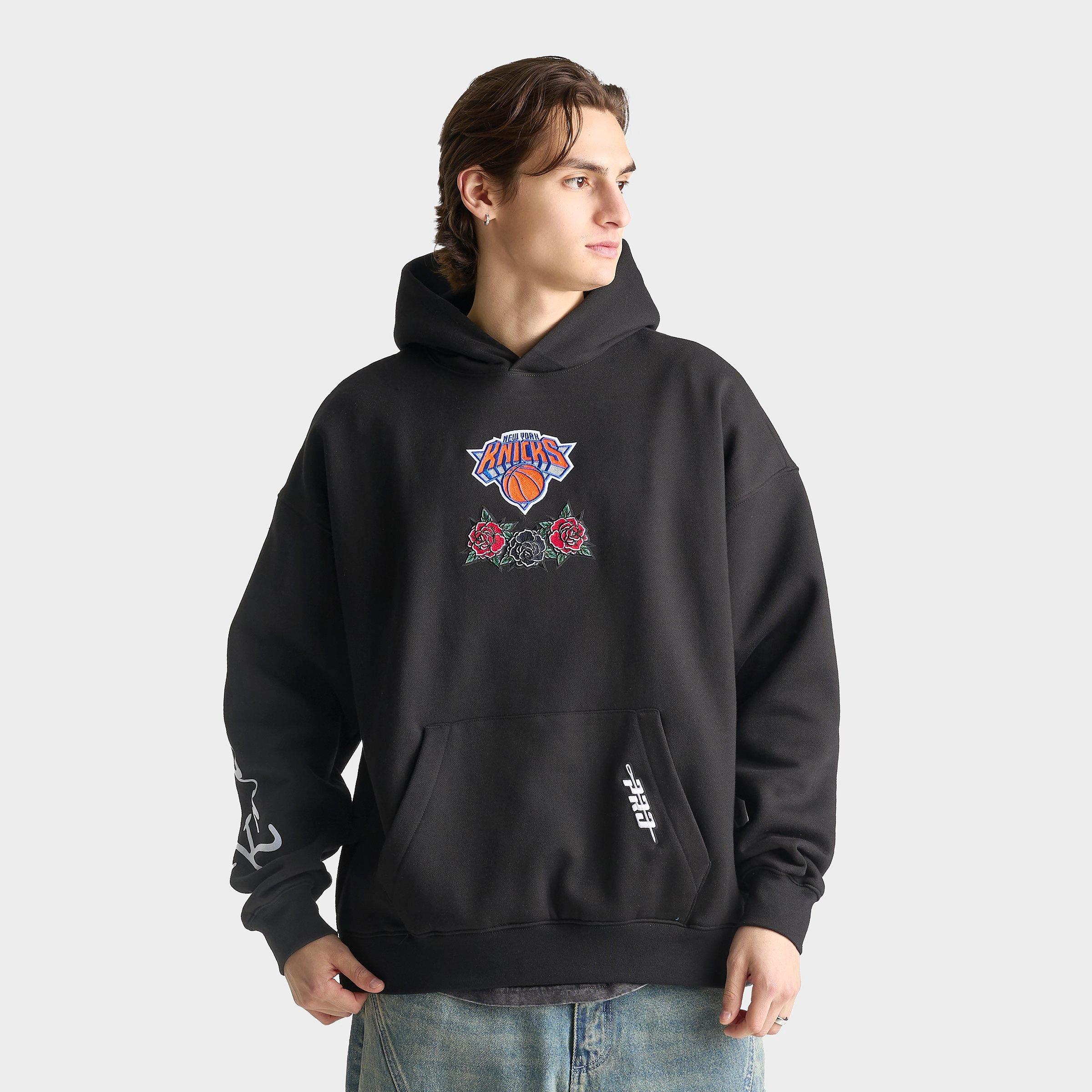 Pro Standard New York Knicks NBA Fire and Roses Drop Shoulder Pullover Hoodie