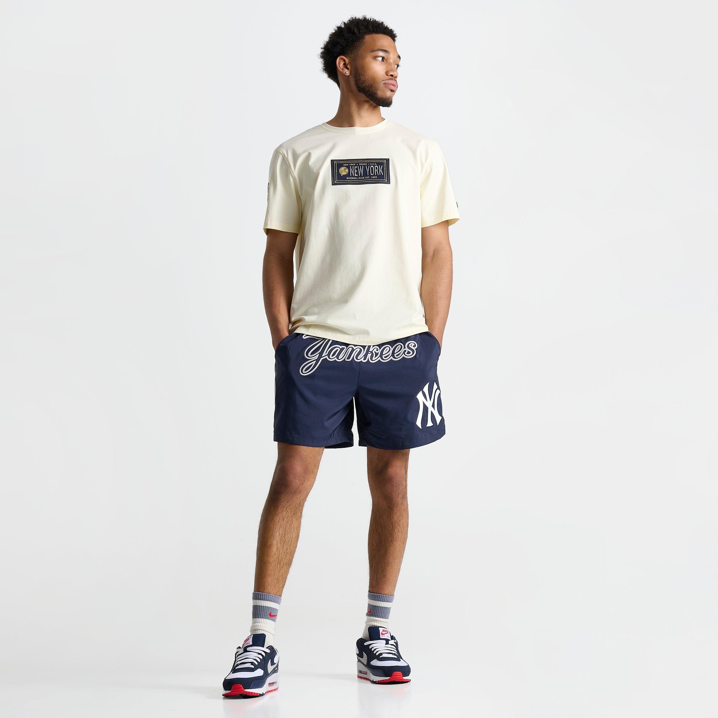 Pro Standard New York Yankees MLB Classic Woven Shorts