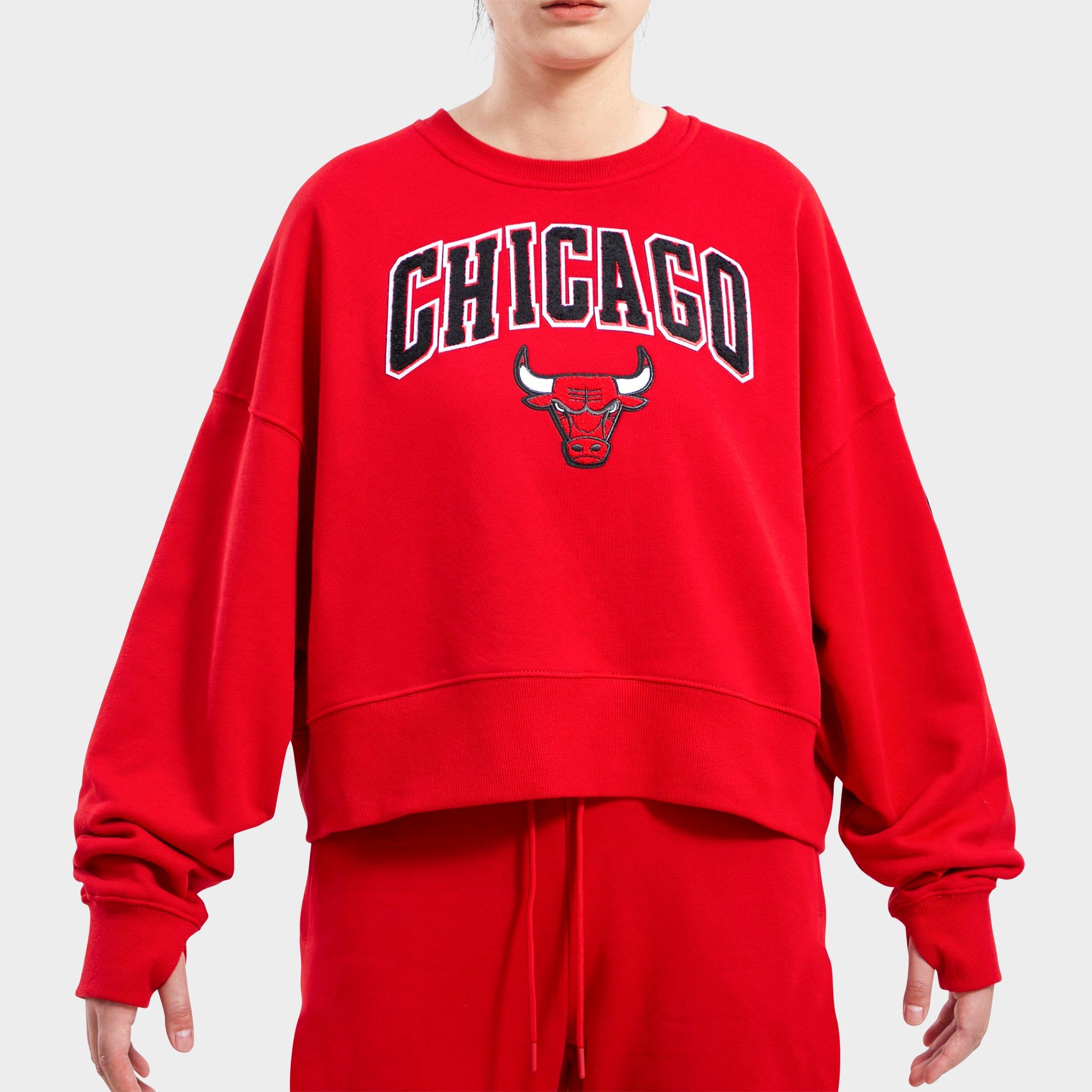 Pro Standard Chicago Bulls NBA Classic Fleece Crewneck Sweatshirt