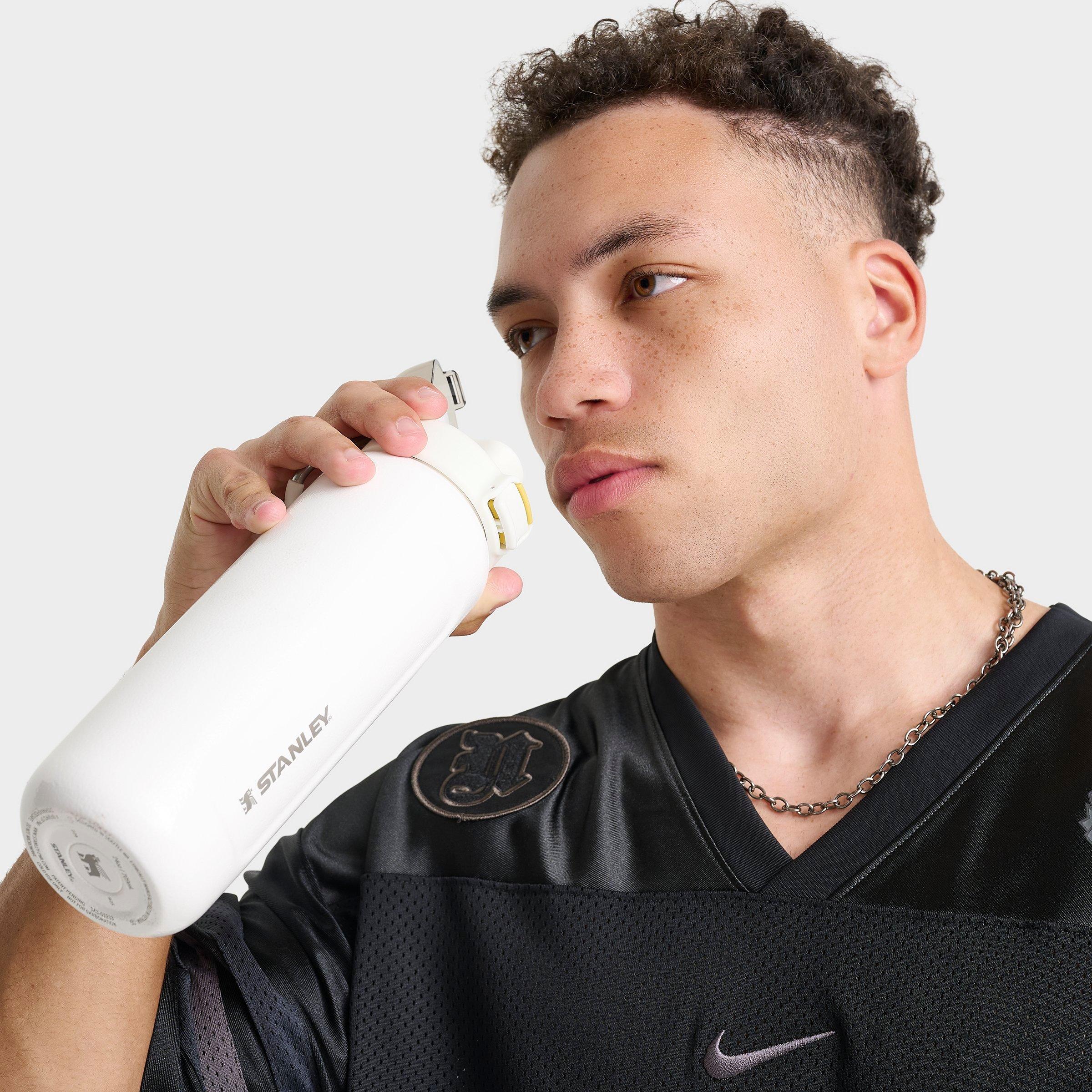 Stanley Wellspring Water Bottle (24 oz)